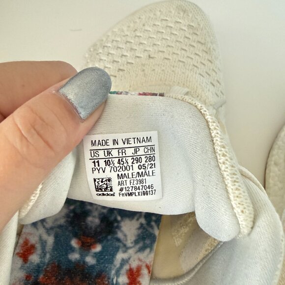Adidas Ultra Boost Cream Red Blue Size 11